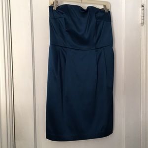 Express strapless dress with pockets- Size 8!